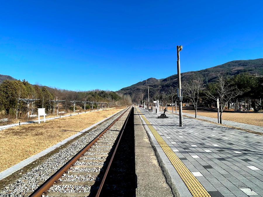 추운 겨울 정선 2박3일 여행 가볼만한 곳 03 - 나전역카페