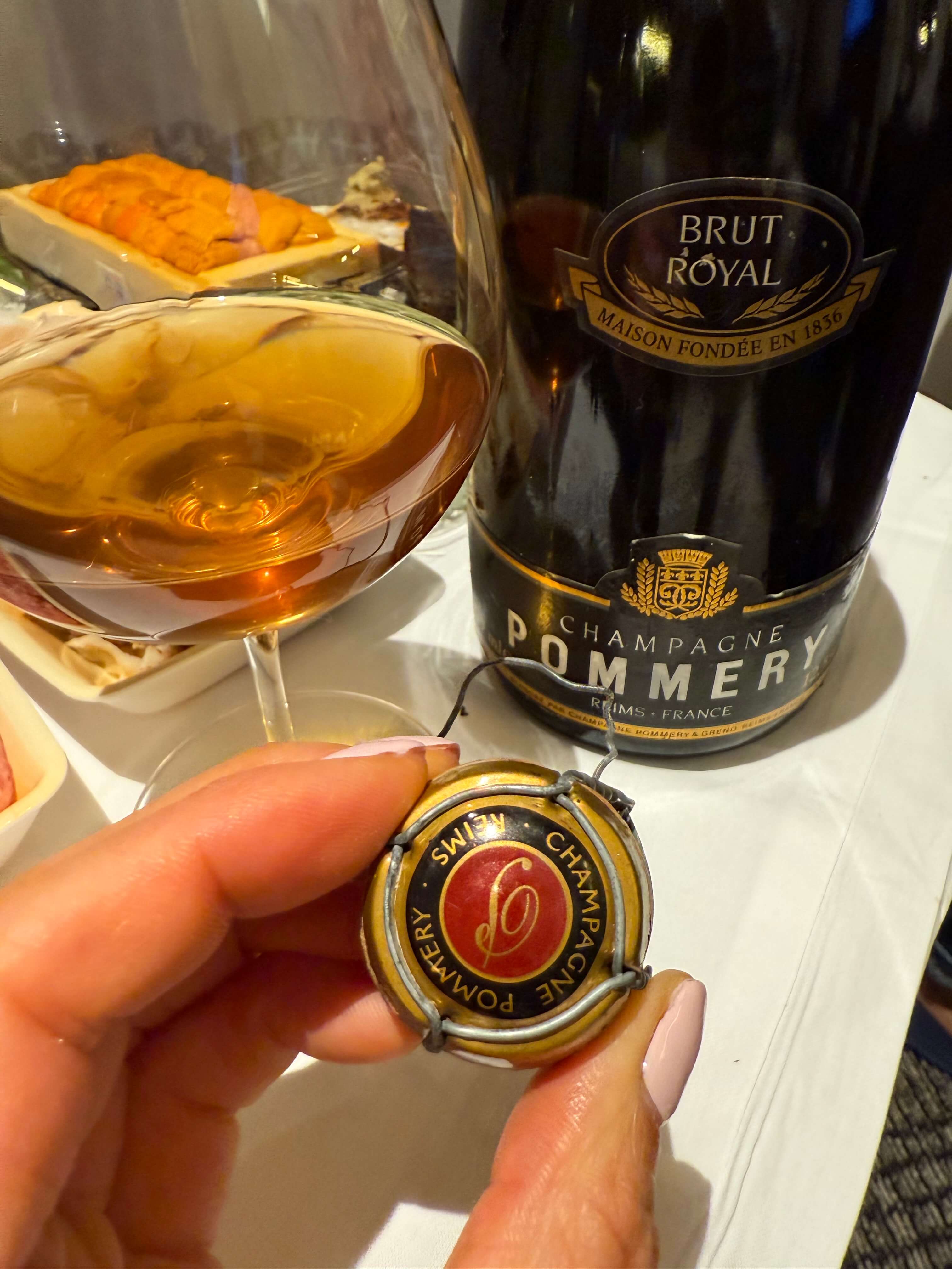 Pommery Brut Royal (1990s–early 2000s Release), Champagne, France๏ฝ๋ฝ๋ฏ๋ฆฌ ๋ธ๋คผ ๋ก์ (1990๋
๋~2000๋
๋ ์ด๋ฐ)