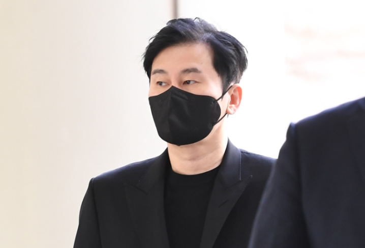 양현석 YG 총괄 프로듀서&#44; 200억원 규모 자사주 매입