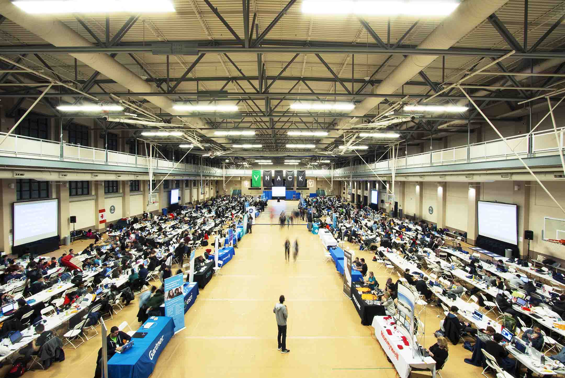 예일대의 해커톤 대회사진