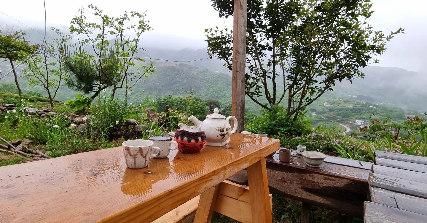생방송오늘저녁 하동 지리산 화개장터 시련 끝에 산의 품에 안긴 자연인, 돌침대, 맷돌 커피, 수타 화로 국수, 민박집, 펜션