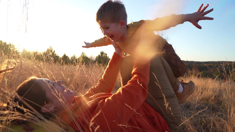 부모의 꾸준한 관심과 격려가 아이의 세상을 넓혀 줄 수 있습니다