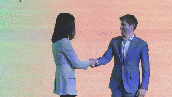 정신아 카카오 대표(왼쪽), 샘알트먼 오픈AI 대표