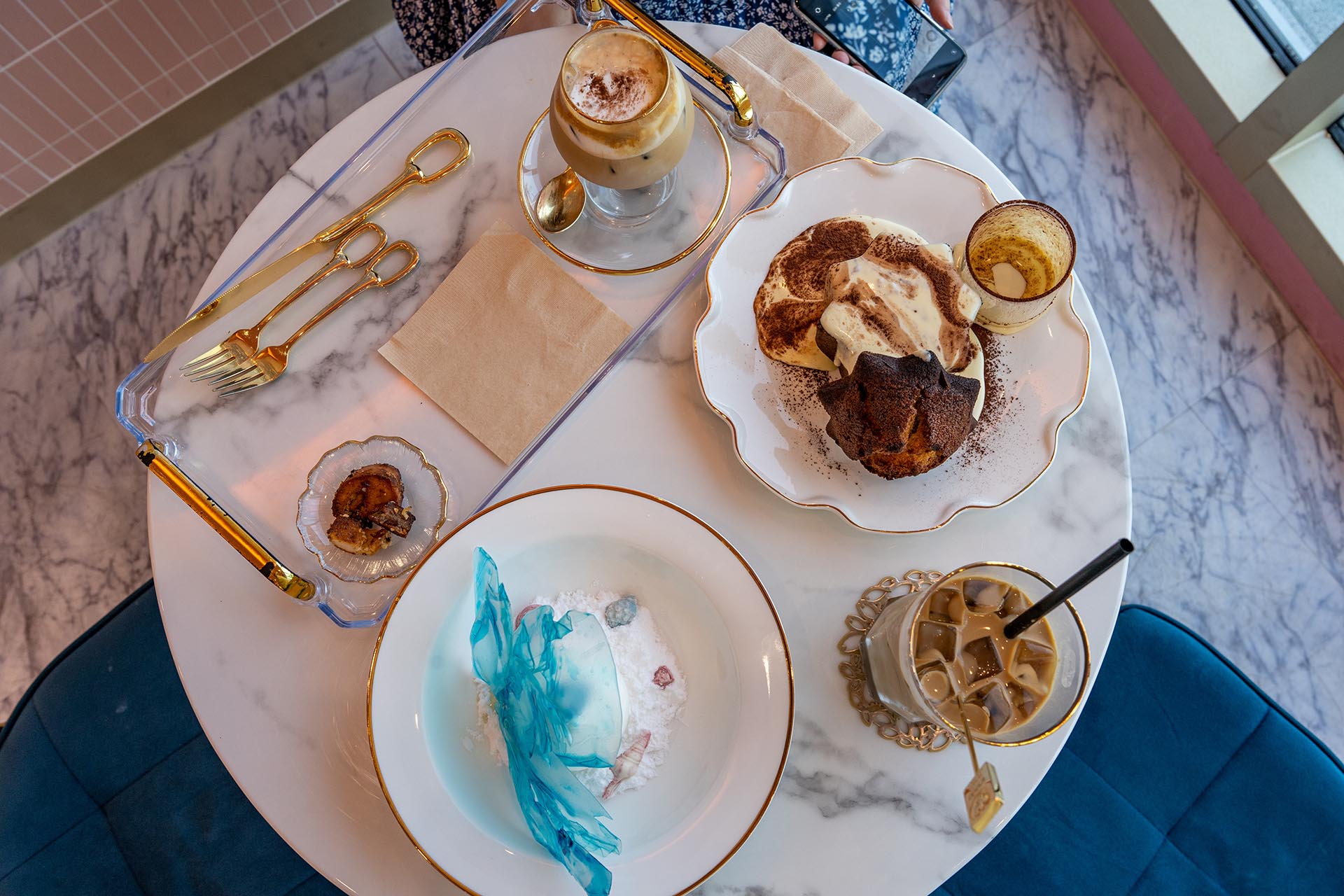 테이블 셋팅 완료