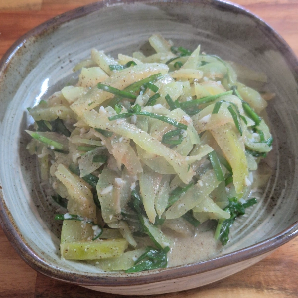 수박껍질 활용한 들깨가루 볶음나물 반찬 만들기 비법