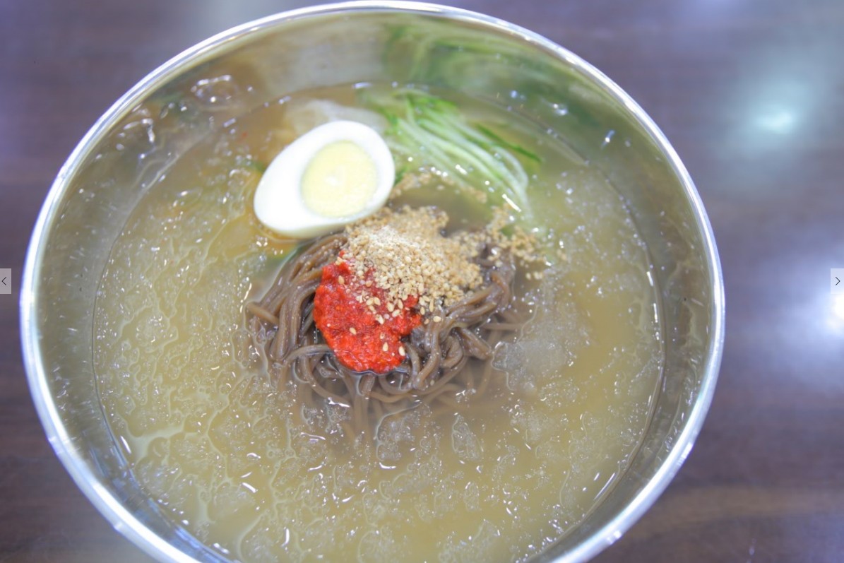 벚골도토리막국수