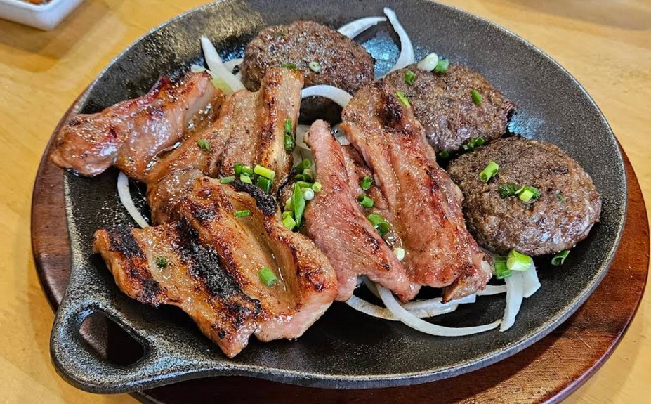 들기름막국수와 한우떡갈비가 맛있는 고기리열두화덕 방문 정보 총정리
