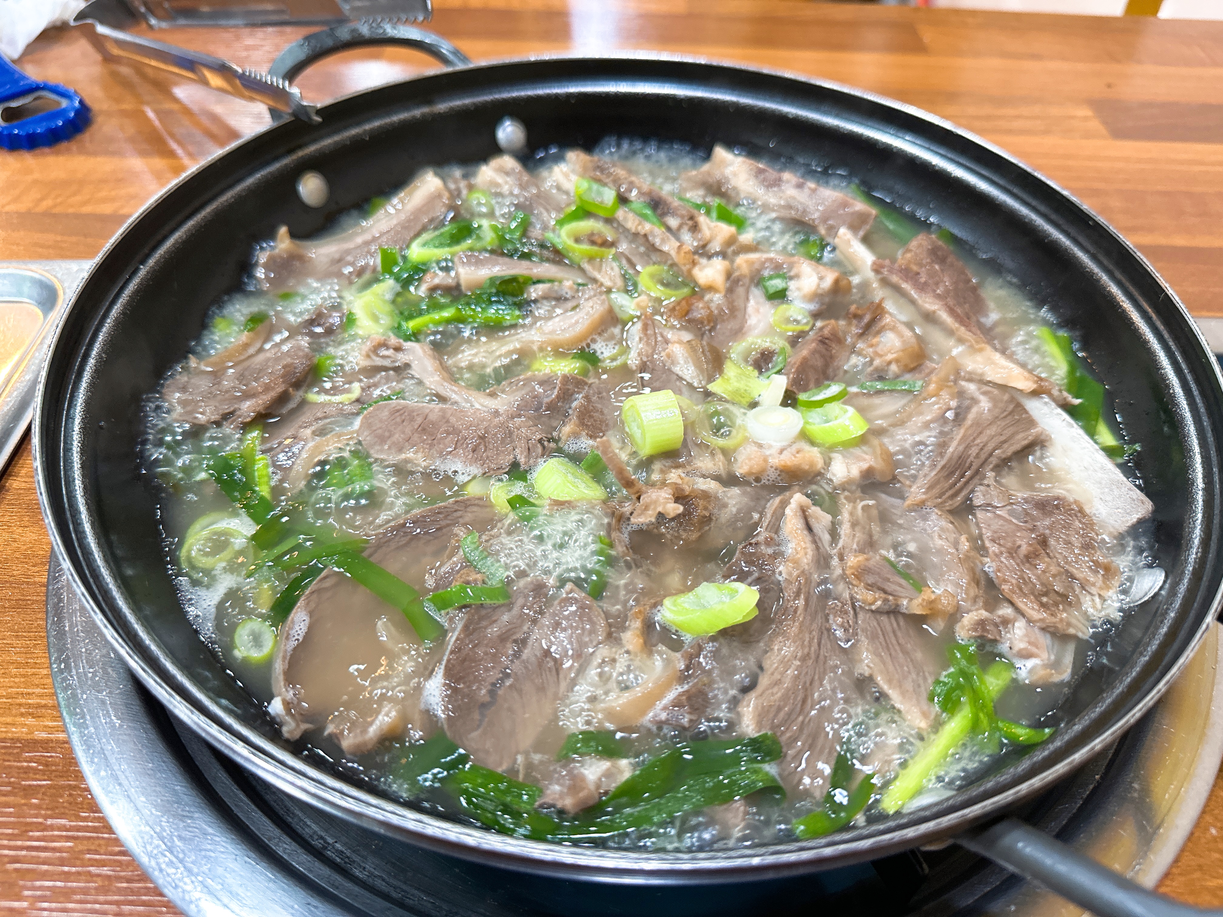 마산 보양식 맛집 '계림'에서 흑염소 전골 수육 요리 즐기기