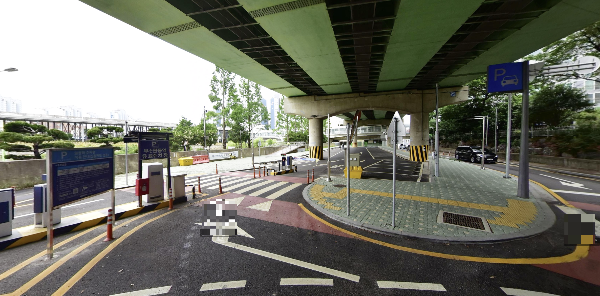 부산원동역 주차장 입구