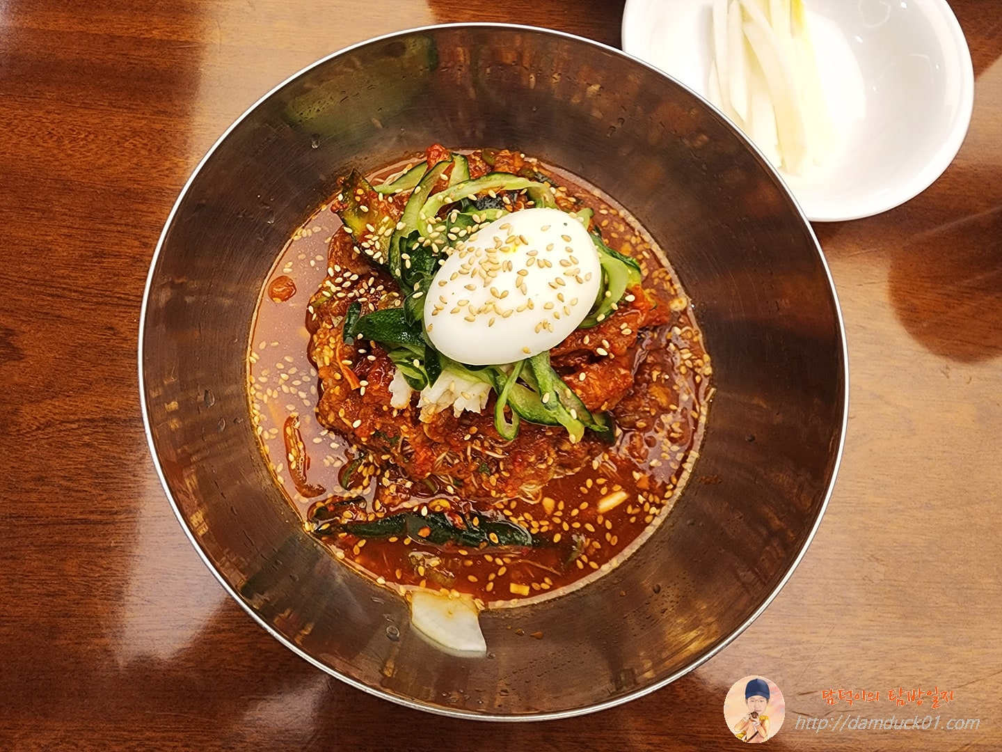 회냉면