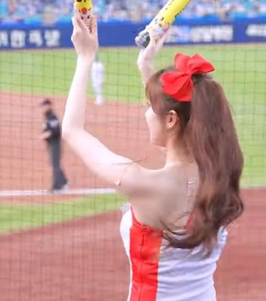 이주은 치어리더 노출 논란
