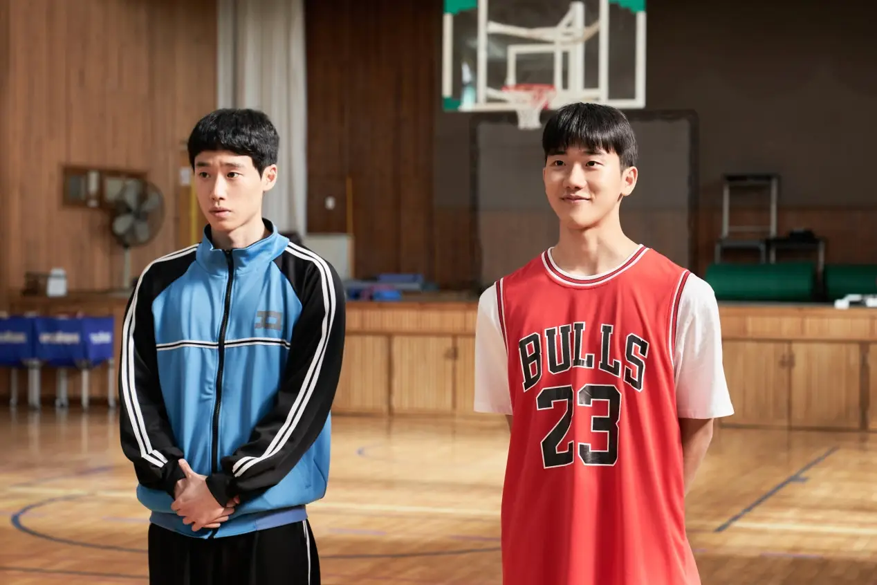 장항준-감독-영화-리바운드-출연진-줄거리-OTT-실화