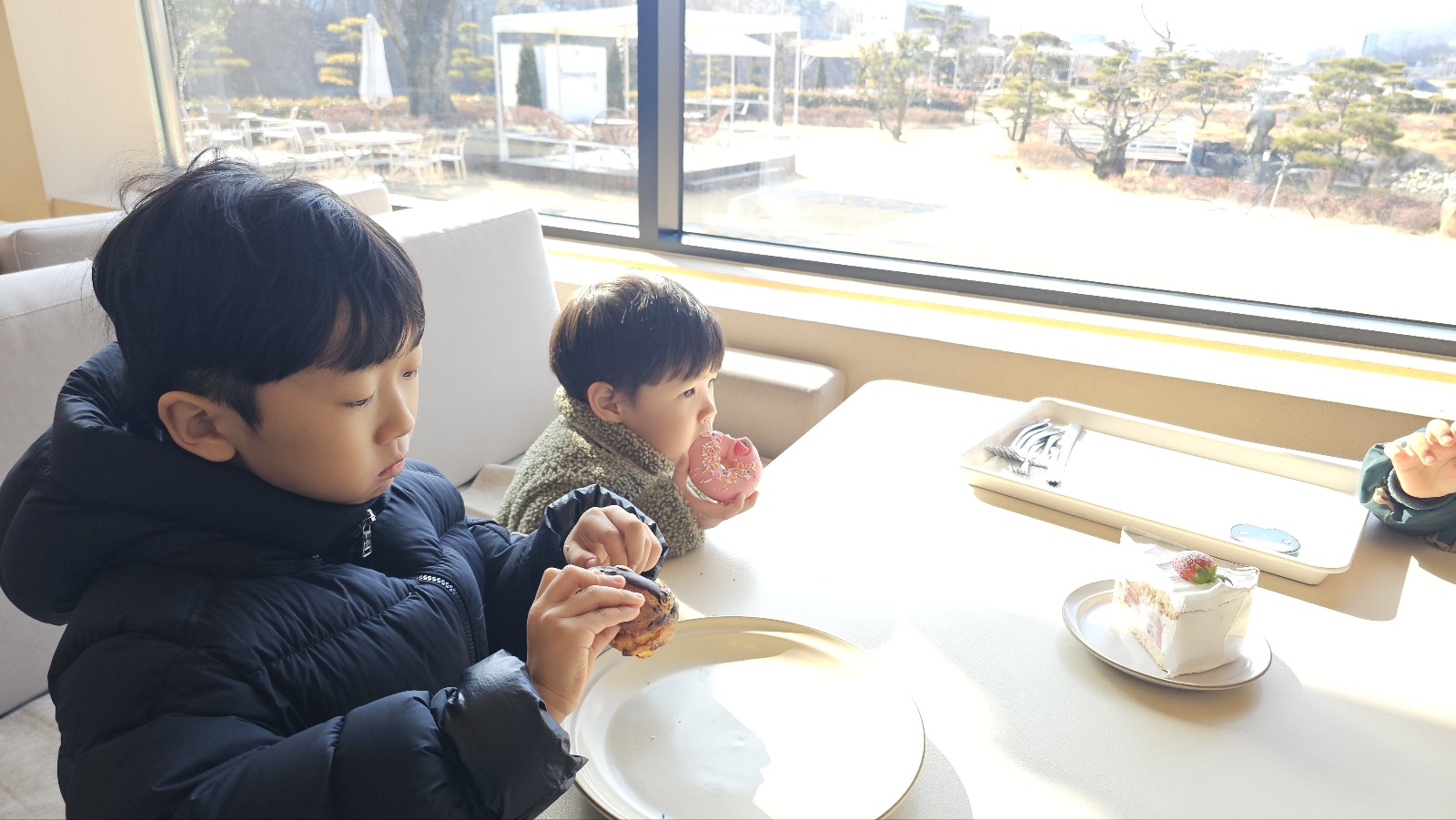 양산 하북면 대형 카페 [트리폰즈] 방문 후기