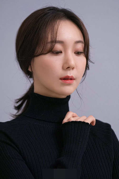 배우 이유영