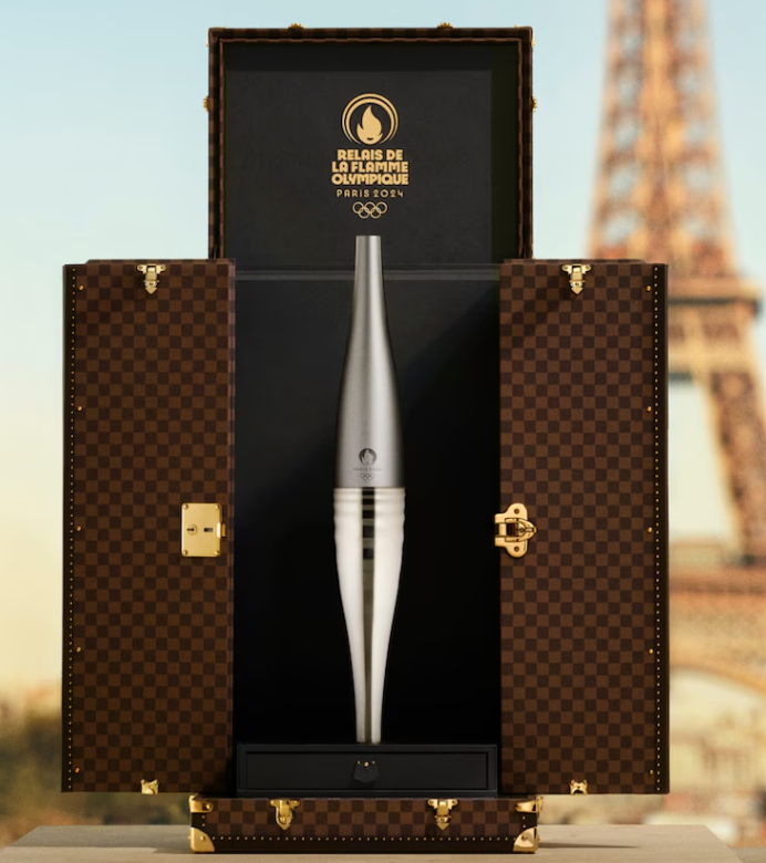 파리올림픽 메달 선물 케이스 루이비통 부상 디자인