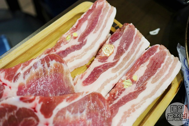 돼지고기 목살 고름 덩어리 앞다리살 뒷다리살 주사자국, 돼지열병