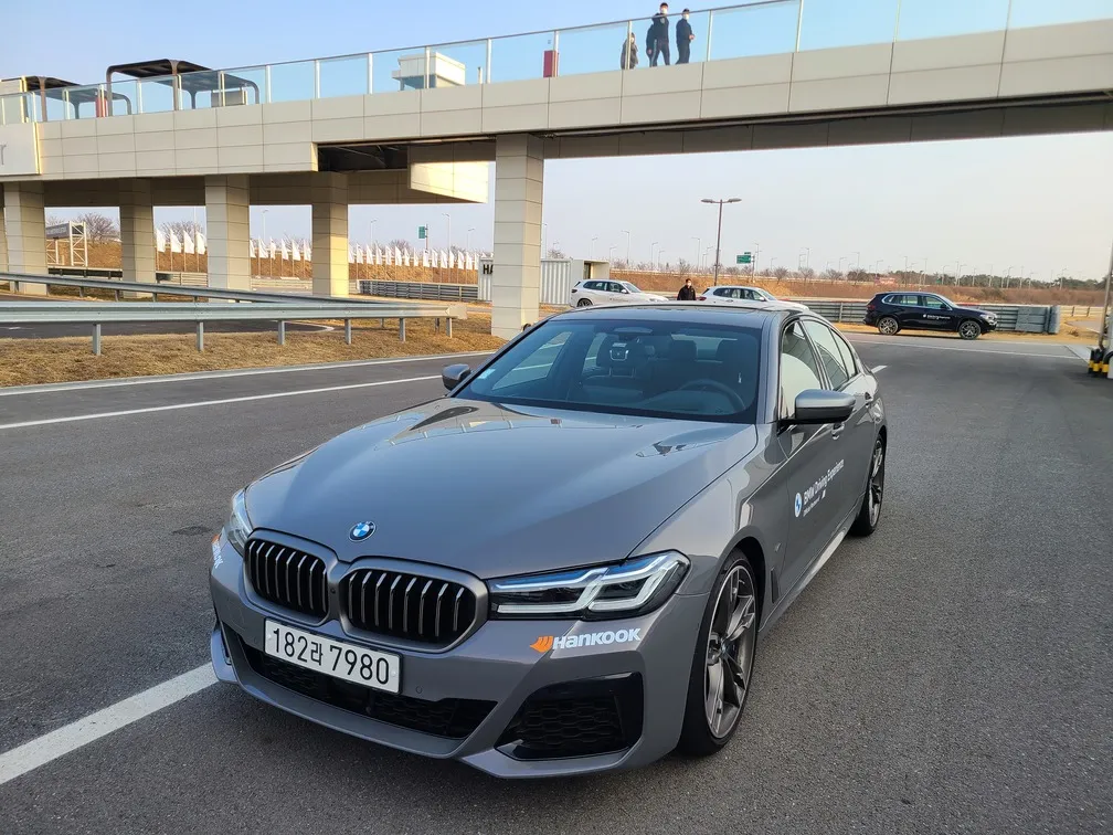 M550i