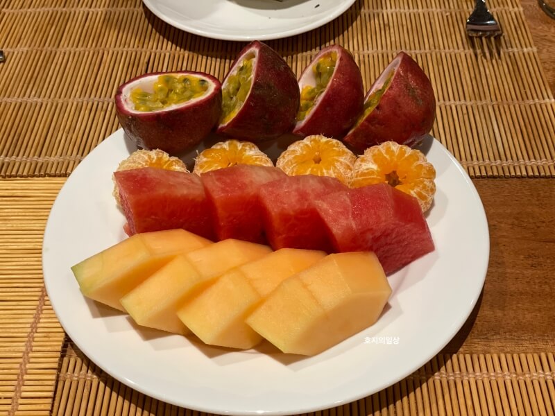 나트랑 아나만다라 올인클루시브 석식 후식 과일