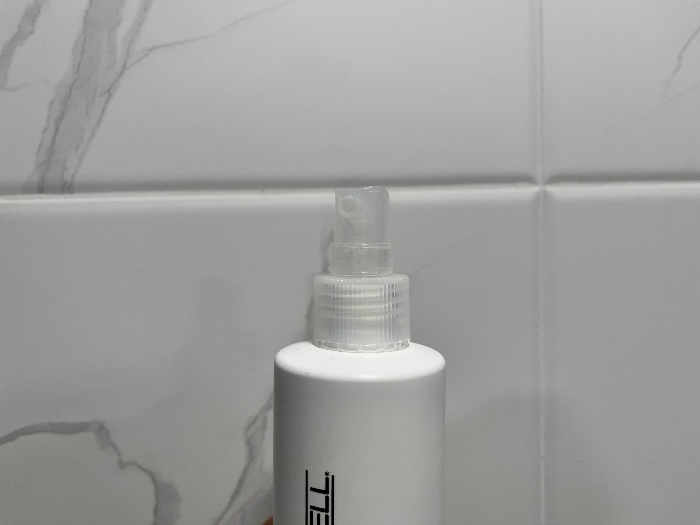 폴미첼 스프레이 분사구 모습