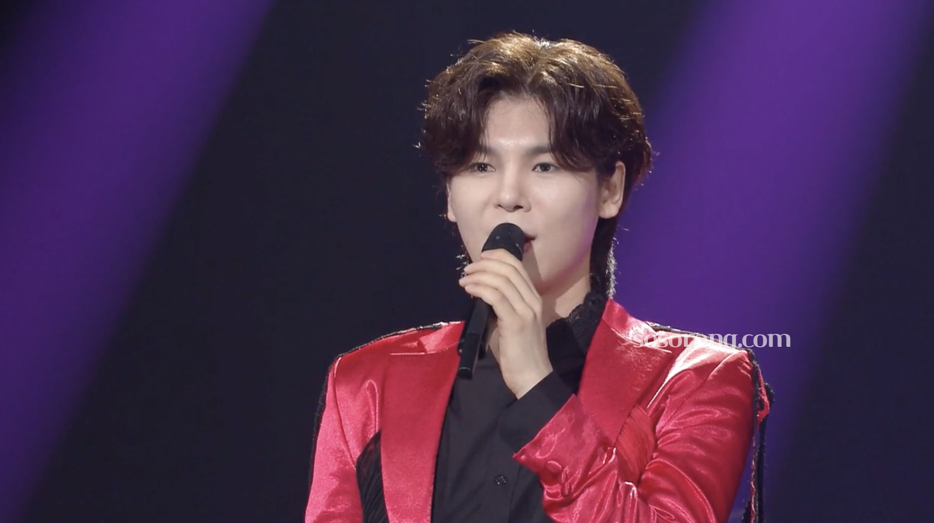 방송에 출연한 소리꾼 김준수 국악인