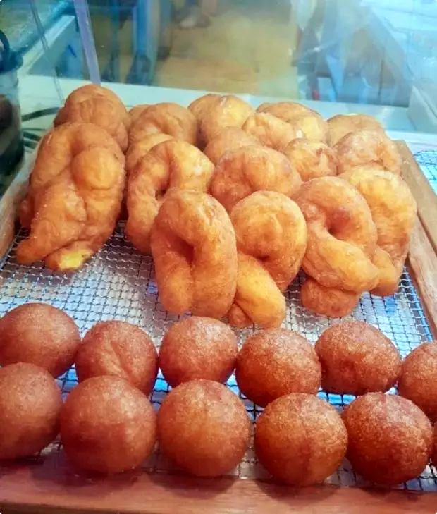 그리움의 무게를 덜어주는 46년 노포 꽈배기 화성 남양시장 맛집 추천 생방송투데이 옛날 도너츠 오늘방송 인생분식