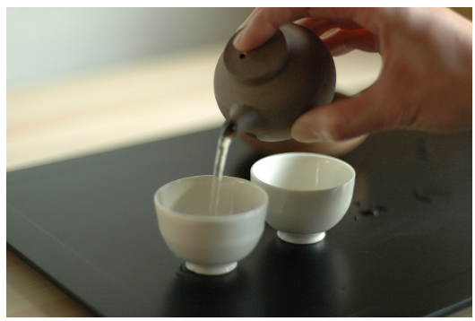 문화적 몰입 - 현지인의 일상을 체험하는 여행