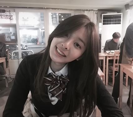 고등학생 설인아