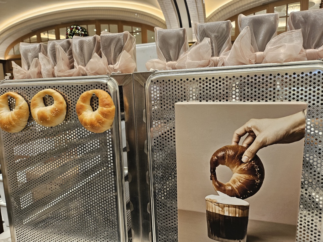 신세계백화점-스위트파크-베통-외관-베이글모양