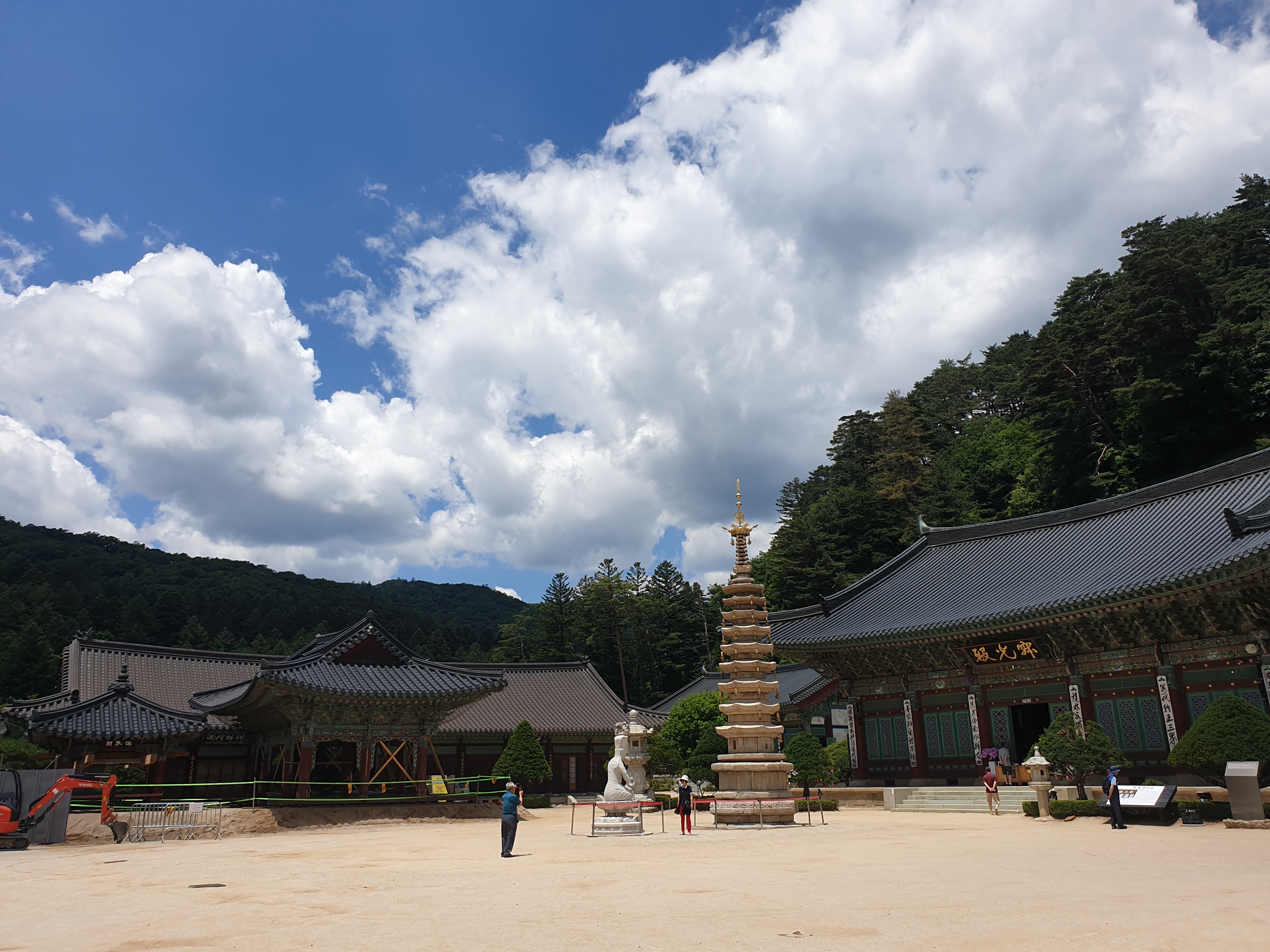 강원도 월정사 경내