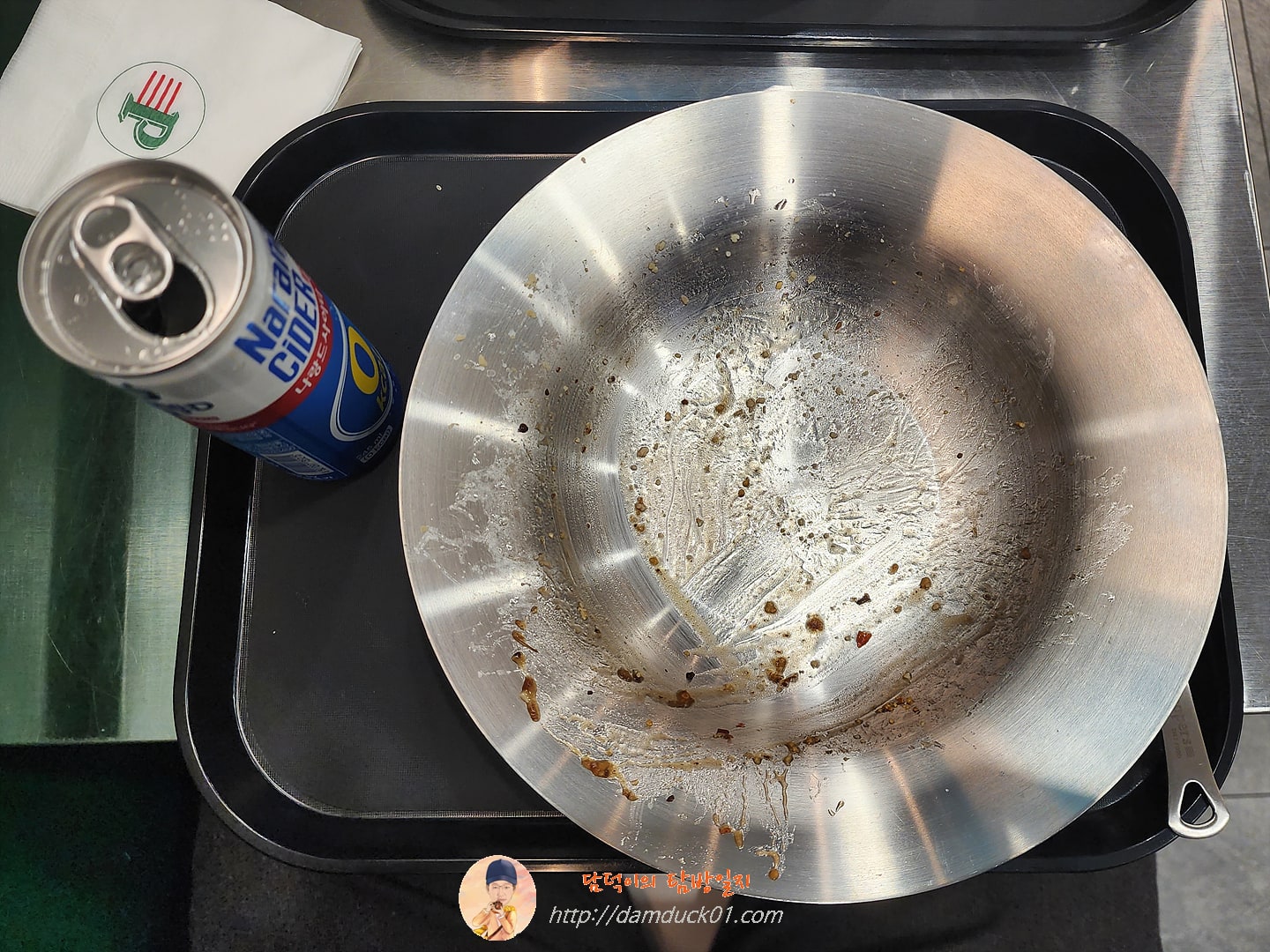 포크 샐러드 파스타 식사 끝