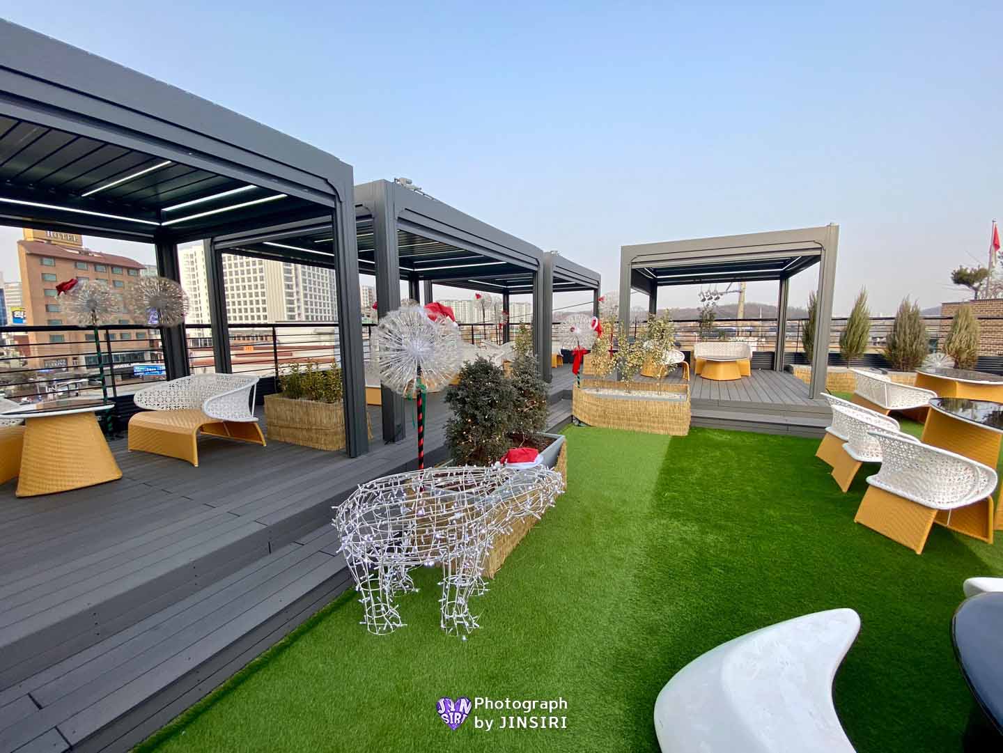 ๊นํฌ ํ๋์์ธ๋  ๋ฒ ์ด์ปค๋ฆฌ ๋ํ์นดํ ์์ธ๊ทผ๊ต ๋๋ผ์ด๋ธ ๋นต์