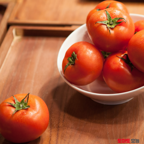 토마토의 놀라운 효능 : 토마토 효능 알고 드세요!