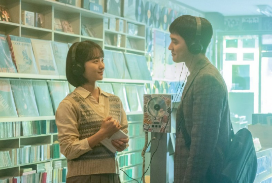 한국 리메이크작 포스터