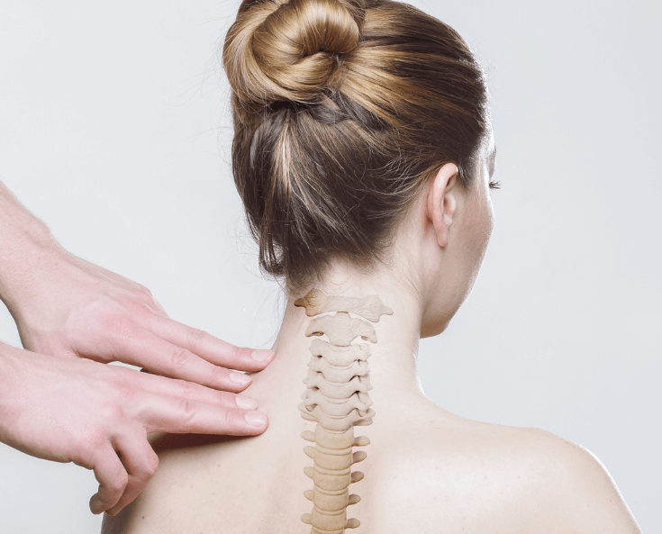 척추관 협착증 시술 후에도 통증이 남는 이유