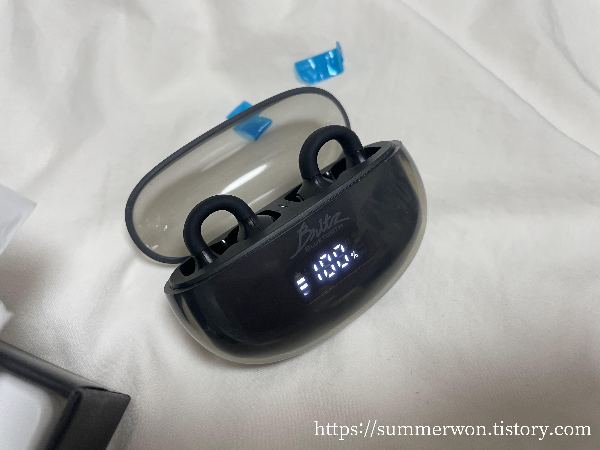 브리츠 블루투스 이어폰 충전 표시
