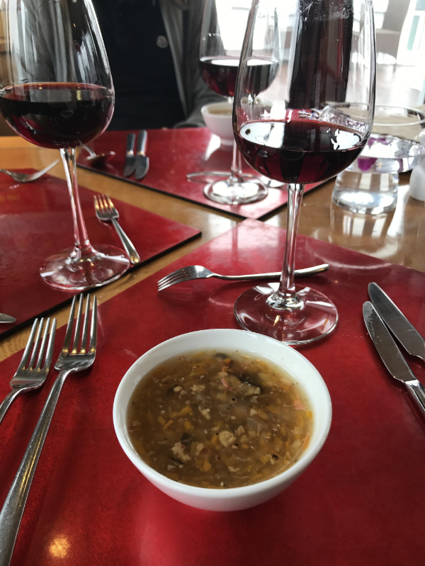 하룽베이 점심식사 1