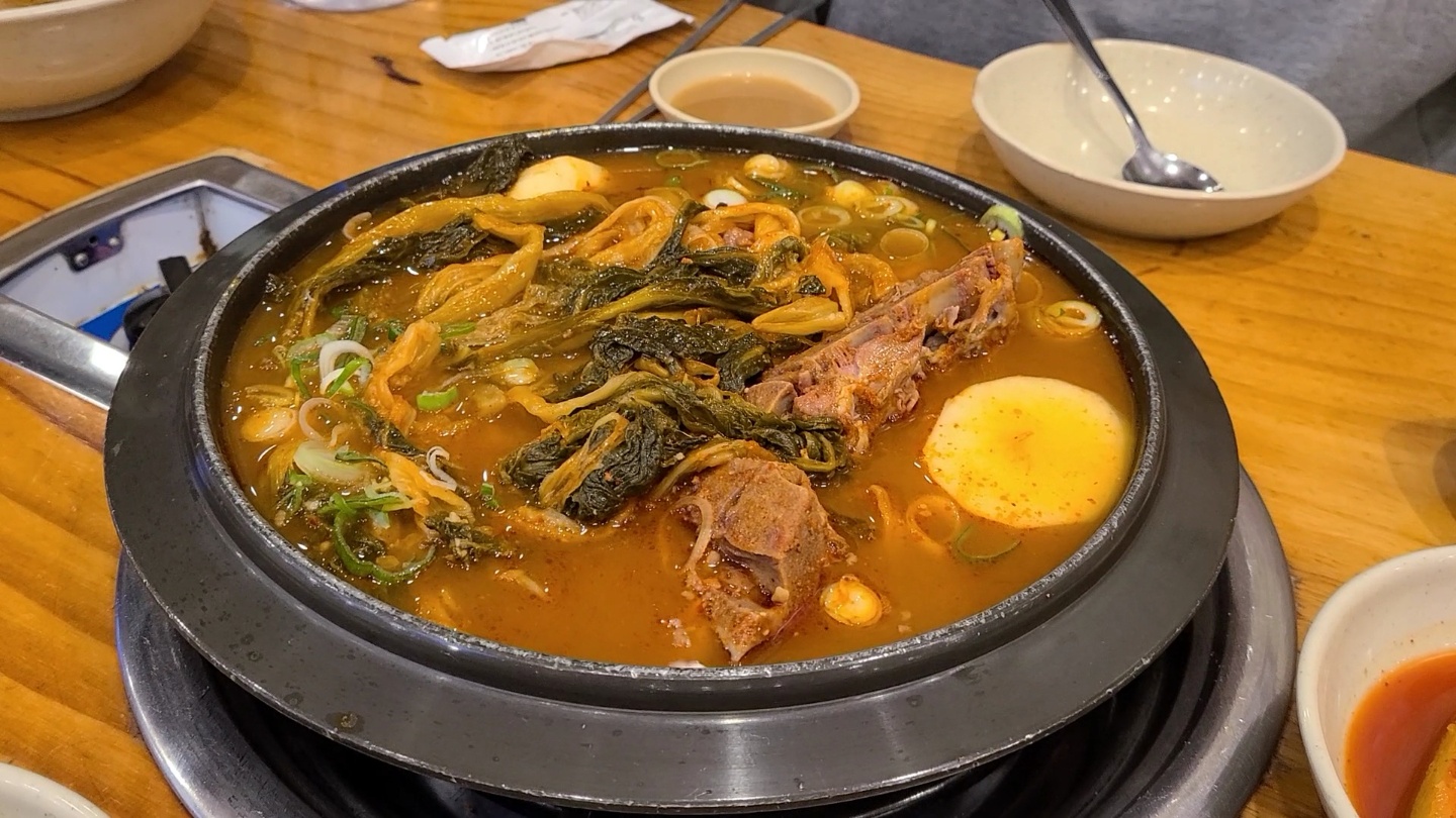 일산맛집-일산감자탕맛집-일산토박이감자탕-우거지뼈다귀전골1