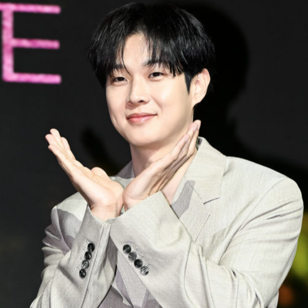 최우식 고래별