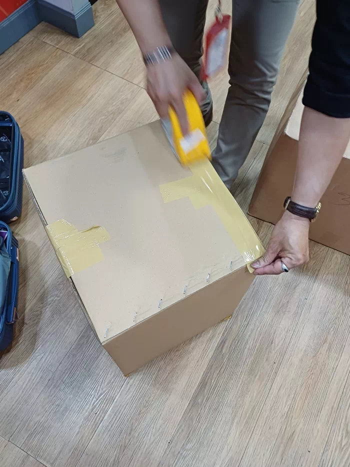 아이콘시암_우체국_직원