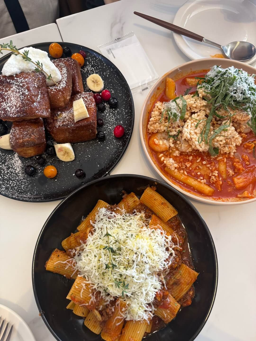 판교 비앙또아 프렌치토스트 라구파스타 누룽지떡볶이