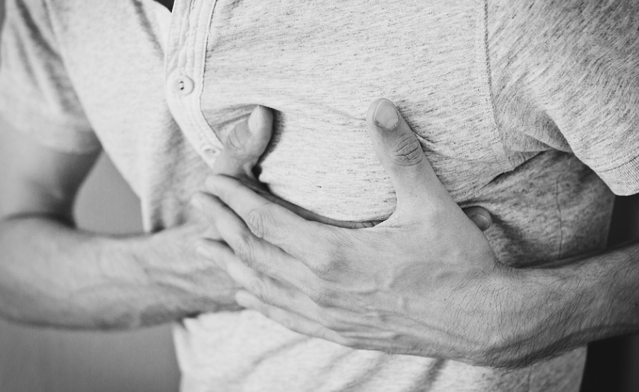 LDL 콜레스테롤 수치가 높아지면 심장마비 및 뇌졸중 위험이 높아집니다.