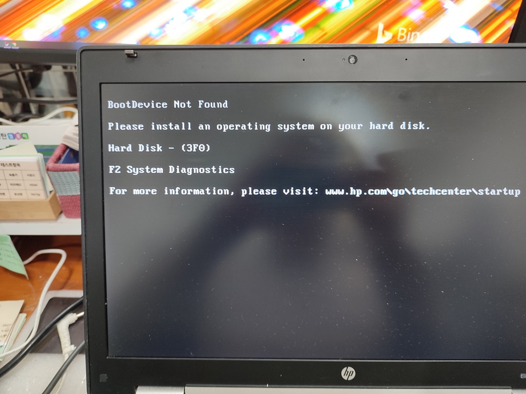 윈도우가 정상적으로 로딩되지 않고 BootDevice Not Found라는 메세지가 뜨면서 부팅이 안됩니다. 