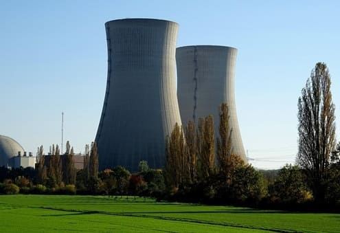 SMR 특별법 통과 및 원전 관련주 투자 전략 분석