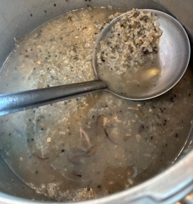 극한직업-한방닭백숙-궁중약백숙