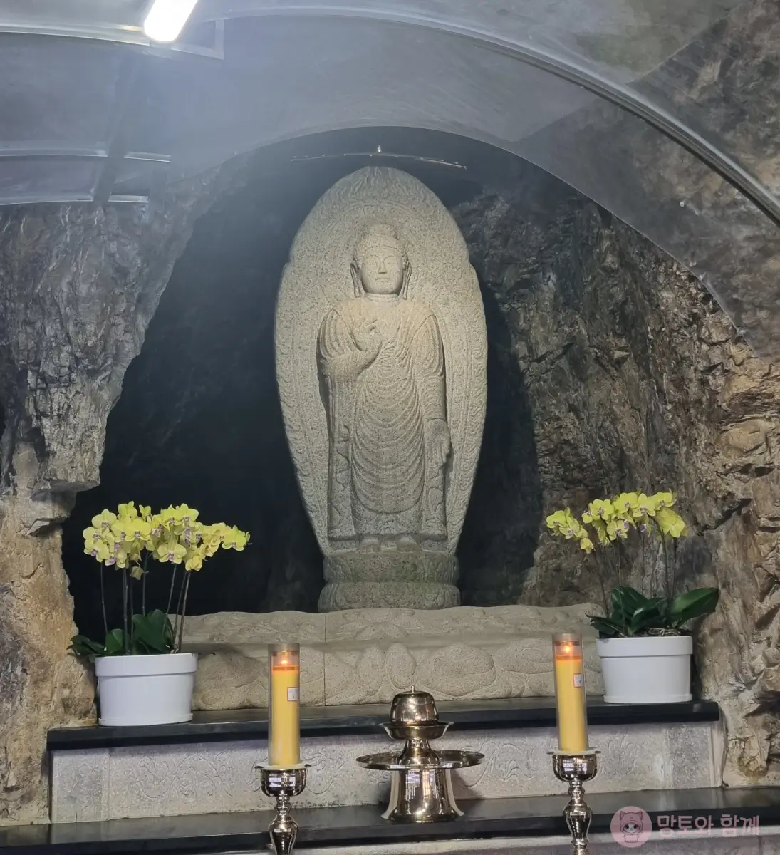 석조아미타여래입상