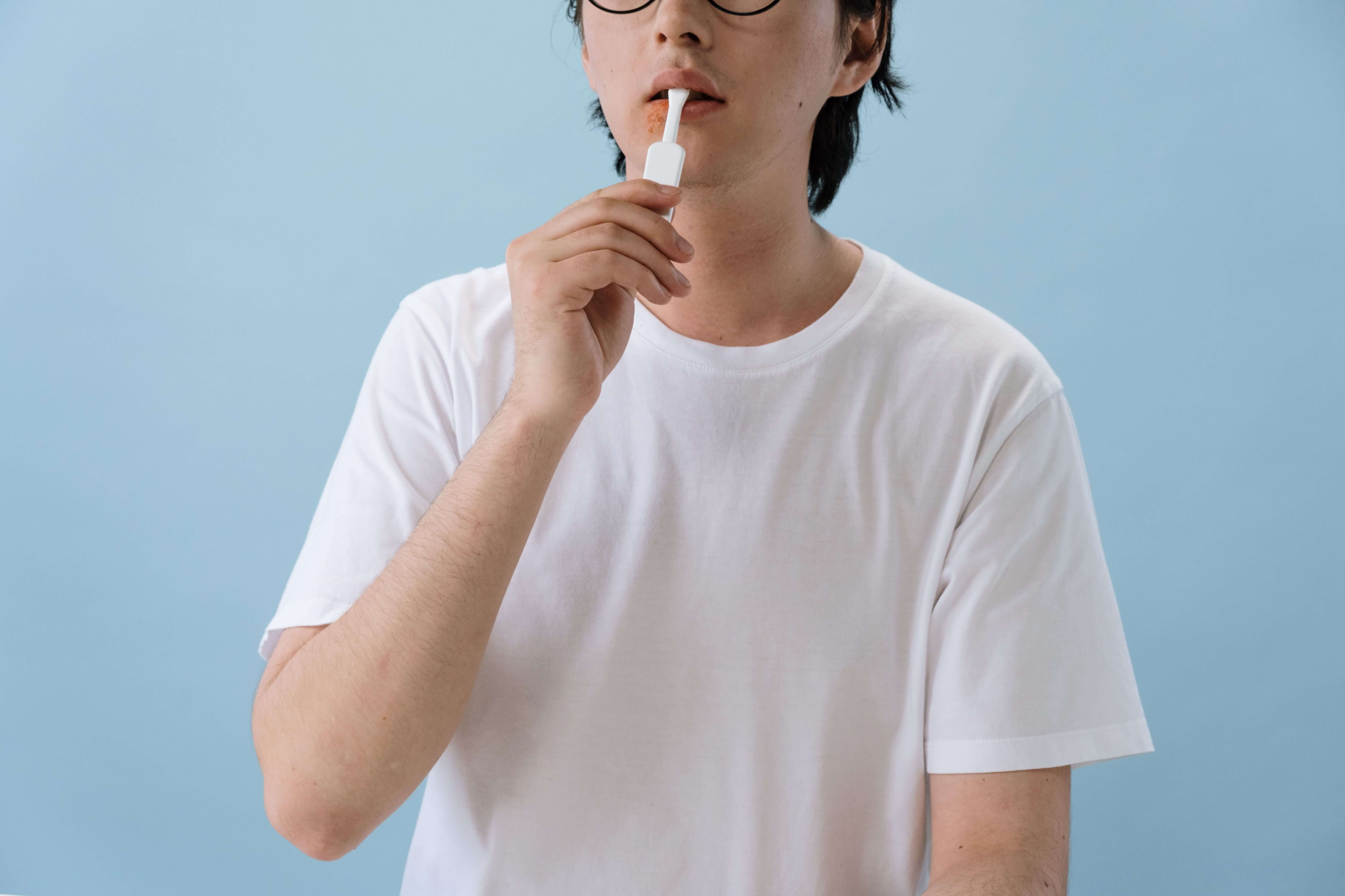 여름철 목 건조 해결법: 에어컨 때문에 칼칼한 목&amp;#44; 이렇게 관리하세요