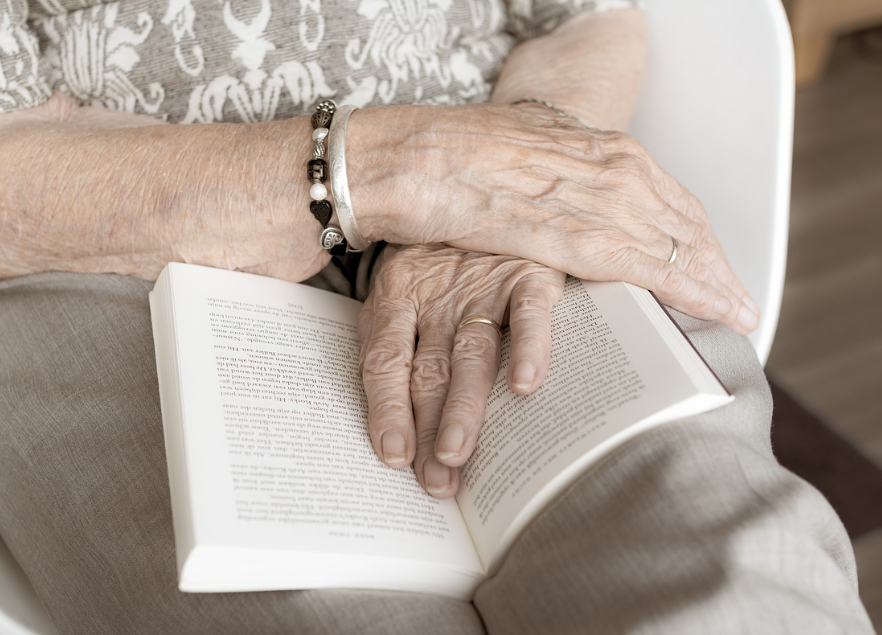 노년층 웰빙 라이프 (희소성, 건강관리, 면역력)