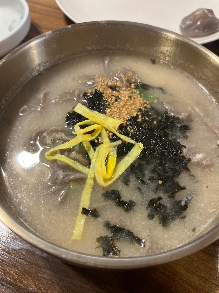 메밀칼국수입니다
