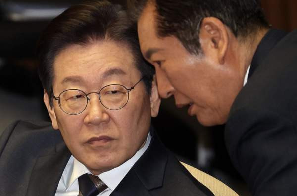 이재명 대통령 SNS 정치 왜 비판받나?｜박지원 약효 발언&middot;국민의힘 반응&middot;검찰개혁&middot;부동산 논란 총정리
