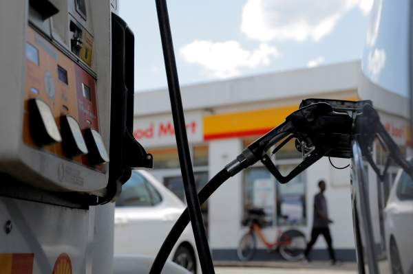 OPEC+ 원유 증산 결정 배경 분석: UAE 탈퇴 선언과 2026년 국제유가 전망 리포트